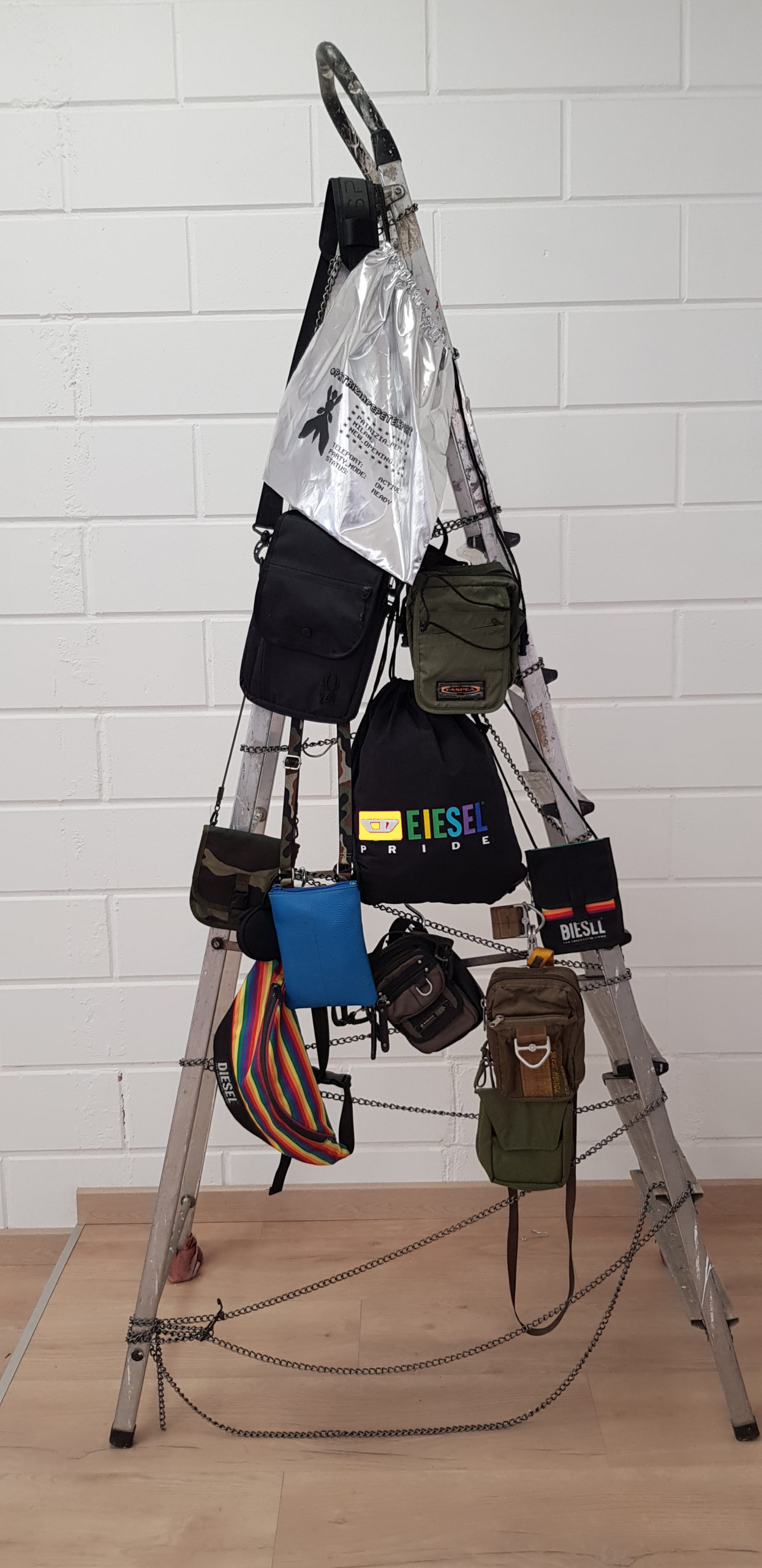 BORSELLI, MARSUPI, INDIAN BAG